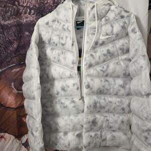 Nike White and Gray Puffer Jacket